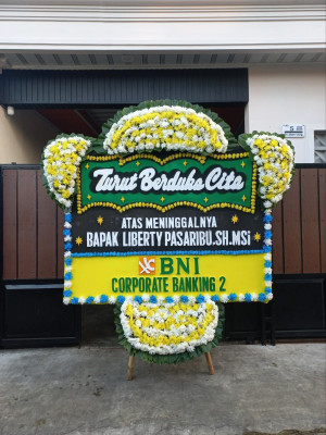 Papan Bunga Duka di Cipaganti