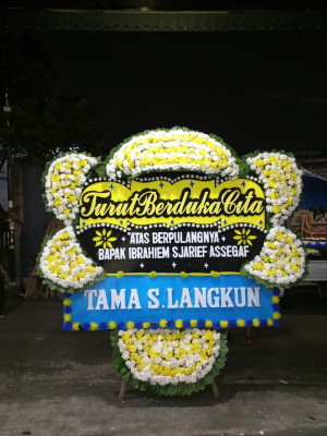 Papan Bunga Duka di Cipaganti